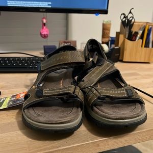 Brand new brown sandals mens size 13 with tags